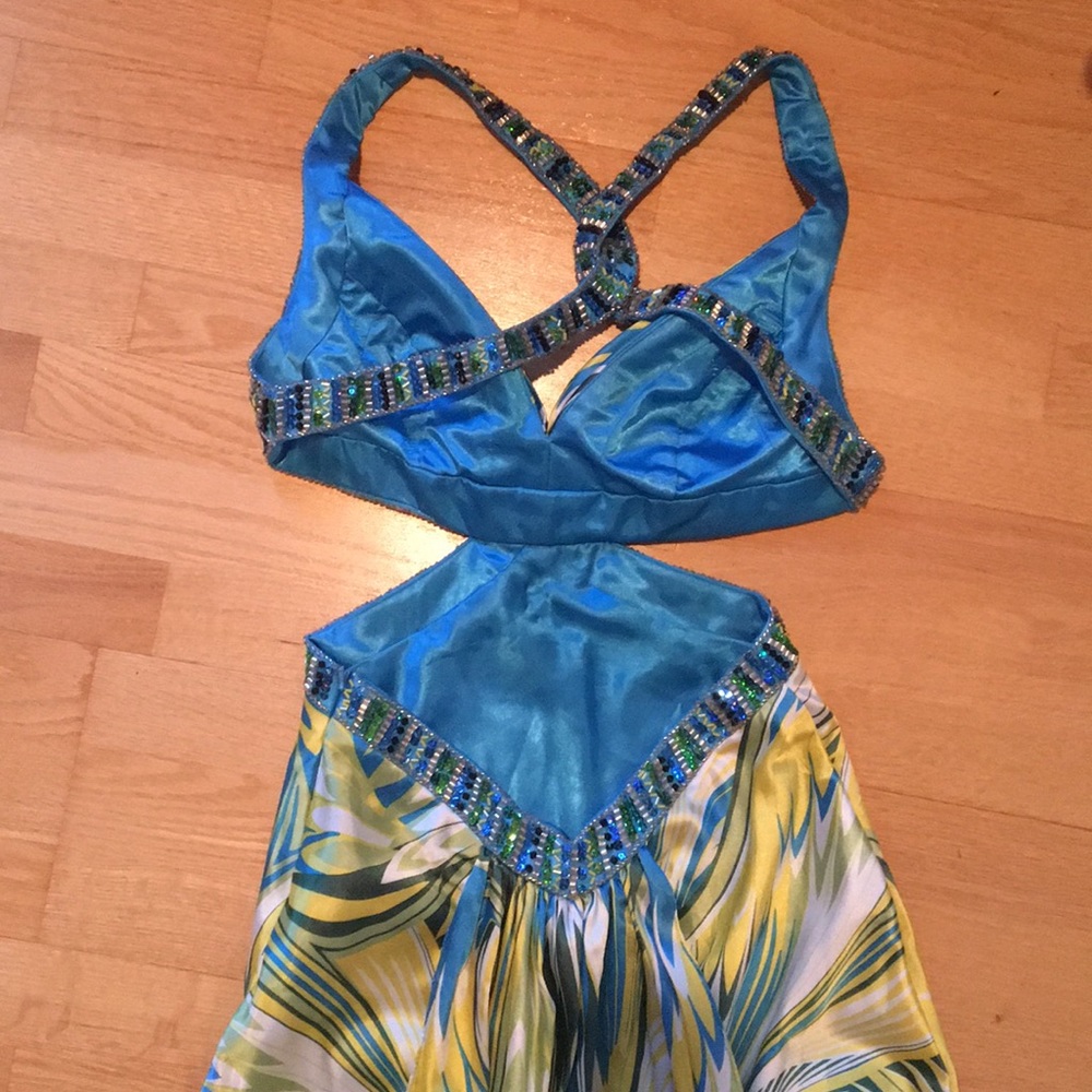 Dress - Picture 3 of 8
